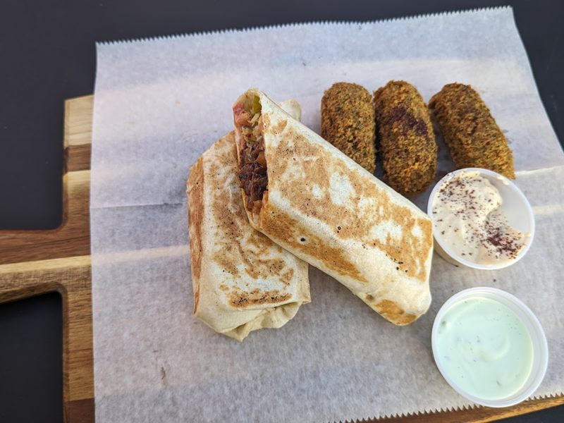 Mays Alreem Halal Food Truck food