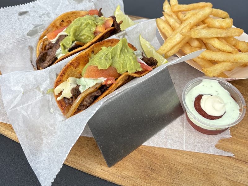 Mays Alreem Halal Food Truck food